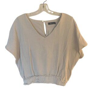 KLD Made In The USA Light Gray Short Dolman Sleeve Crepe Boho Blouse Size Small